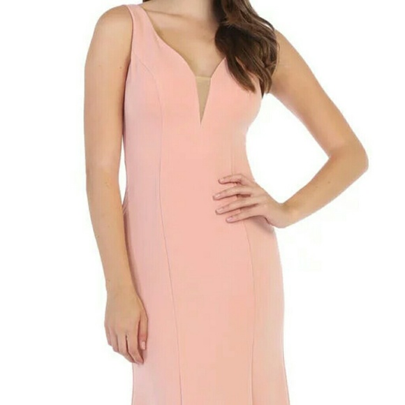 Elegant Dark Red Dress - Picture 5 of 6